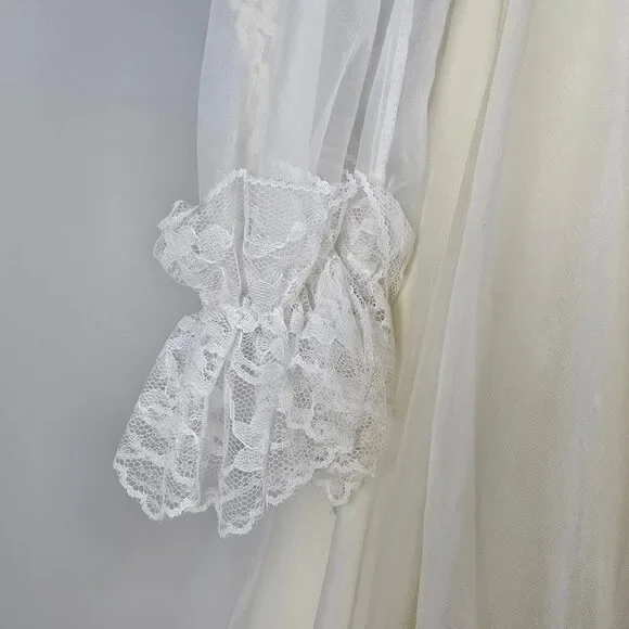 Vintage Bridallue Cream Ruffle Lace Wedding Gown Size S - Picture 5 of 13
